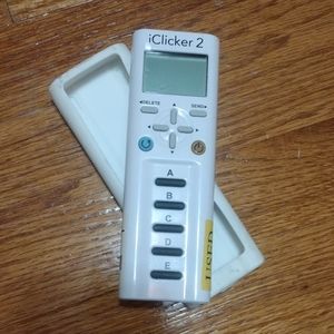 iClicker 2 Student Classroom Response System Remote with Case (lightly used)